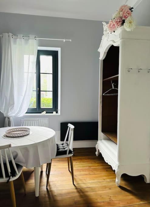 La Maison De Romance D'Hauterive ヴィルヌーヴ・シュル・ロット エクステリア 写真