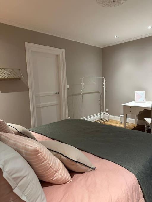 La Maison De Romance D'Hauterive ヴィルヌーヴ・シュル・ロット エクステリア 写真